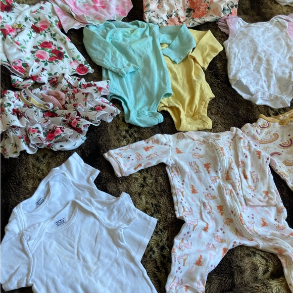 Baby Girl Clothes 3-6 & 6-9 Months Sets Twins and Separates Disney Gerber Dress! - Picture 3 of 10